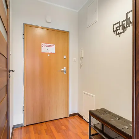 Metropoint At Slominskiego Street Apartment *