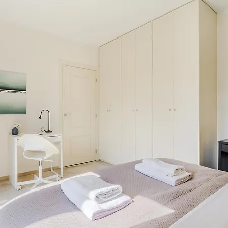 Metropoint At Slominskiego Street アパート *