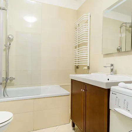 Metropoint At Slominskiego Street Apartment *