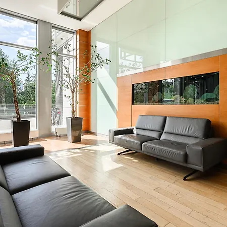 Metropoint At Slominskiego Street