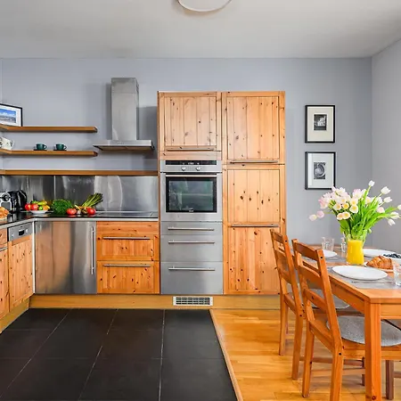 アパート Metropoint At Slominskiego Street *