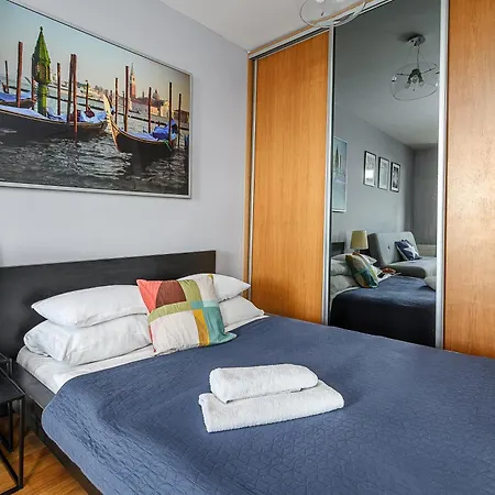 Metropoint At Slominskiego Street Apartman *