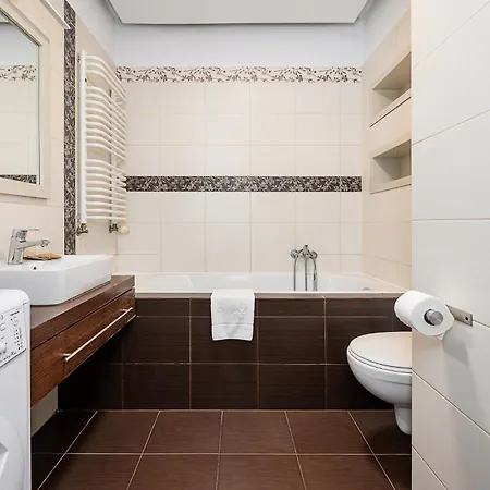 Metropoint At Slominskiego Street Apartman *