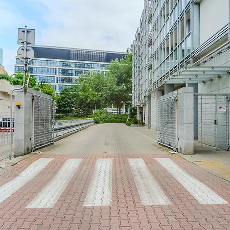 아파트 Metropoint At Slominskiego Street *